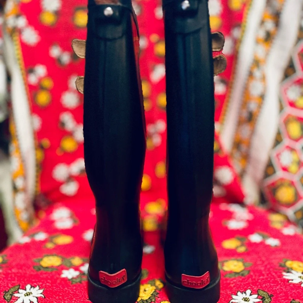 Chooka Black Rubber Rain Boots with Brown Straps - Picture 2 of 7